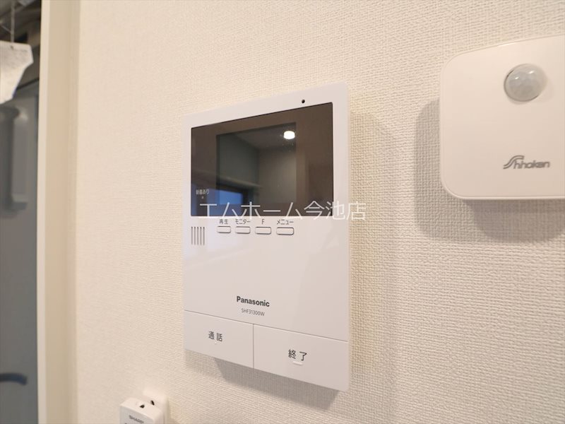 セキュリティ　TVモニター付インターホン完備