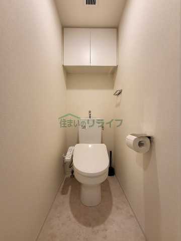 トイレ　別部屋参考写真となります。