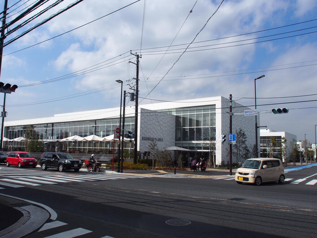 ショッピングセンター　湘南T－SITE（ショッピングセンター）まで900m