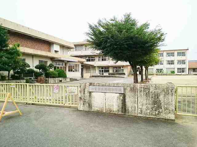 小学校　一宮市立　開明小学校（小学校）まで82m