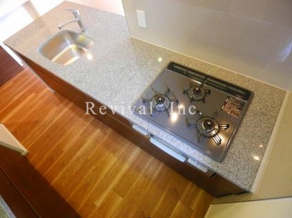 キッチン　料理のしやすいカウンターキッチン仕様