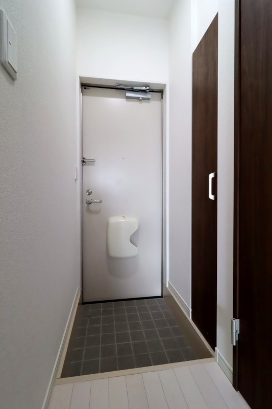 玄関　図面と現状に相違がある場合には現状を優先