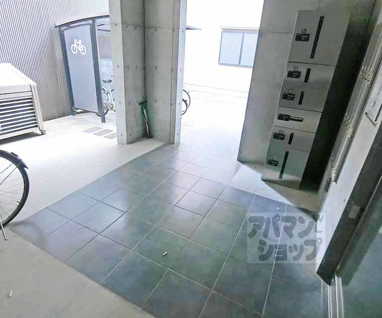 ロイヤルステージ京都佐井六角の外観写真