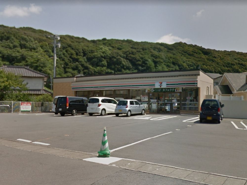 コンビニ　セブンイレブン 諫早小船越町店（コンビニ）まで889m