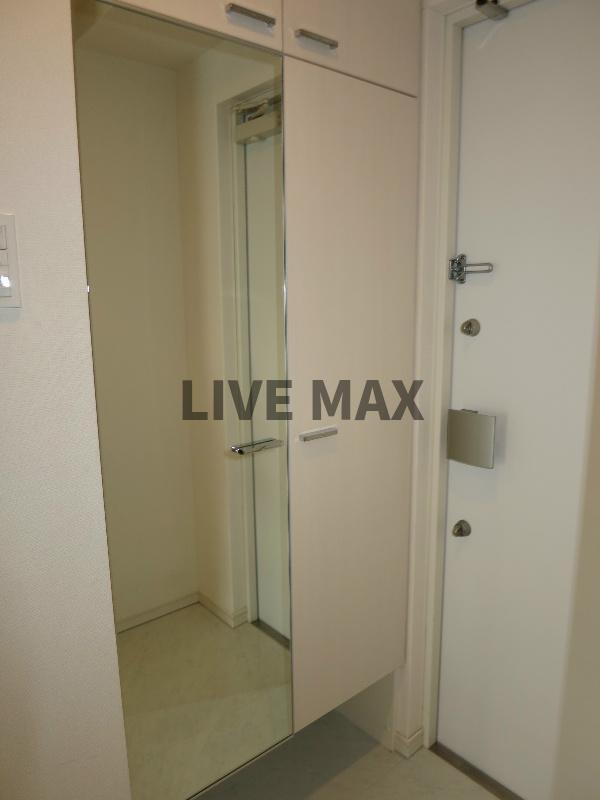 玄関　※反転タイプ