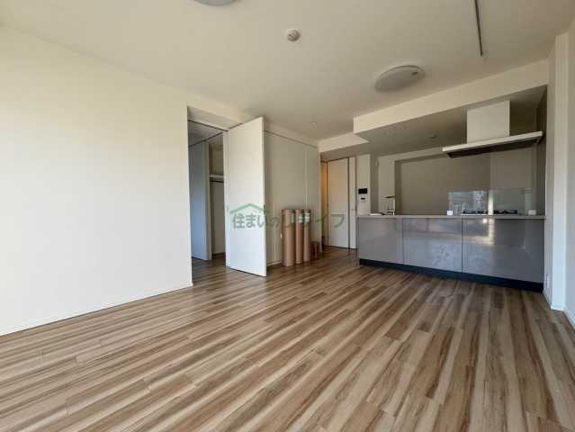 エントランス　プライムメゾン西早稲田