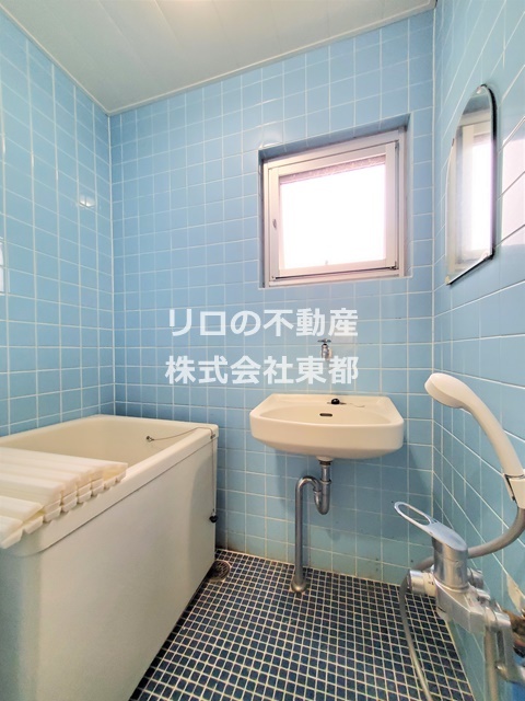 バス・シャワールーム　※写真は反転タイプ。仕様・設備は現況優先です※