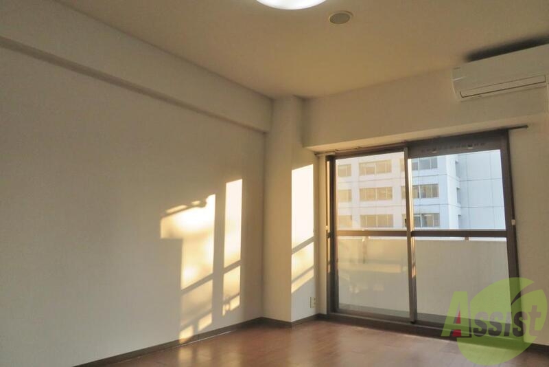 その他部屋・スペース　大きな窓が印象的なお部屋です。明るさもバッチリです。