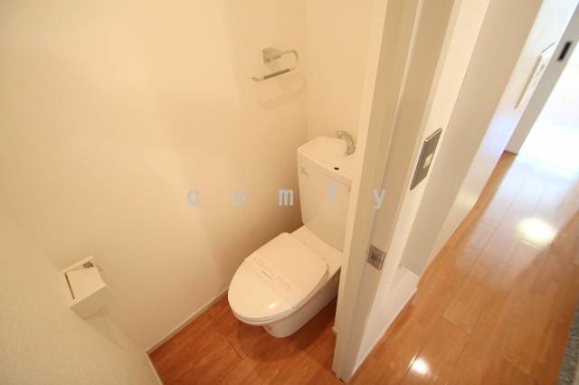 トイレ　トイレ