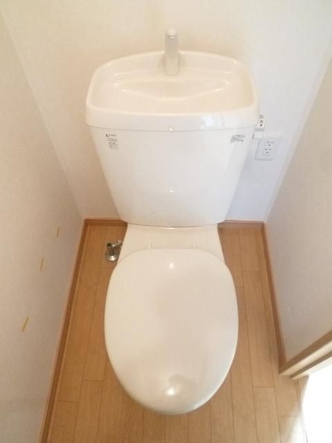 トイレ　別部屋参考写真