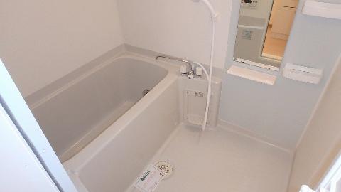 バス・シャワールーム　入浴時間が違っても追い焚き付なので安心♪（イメージ）