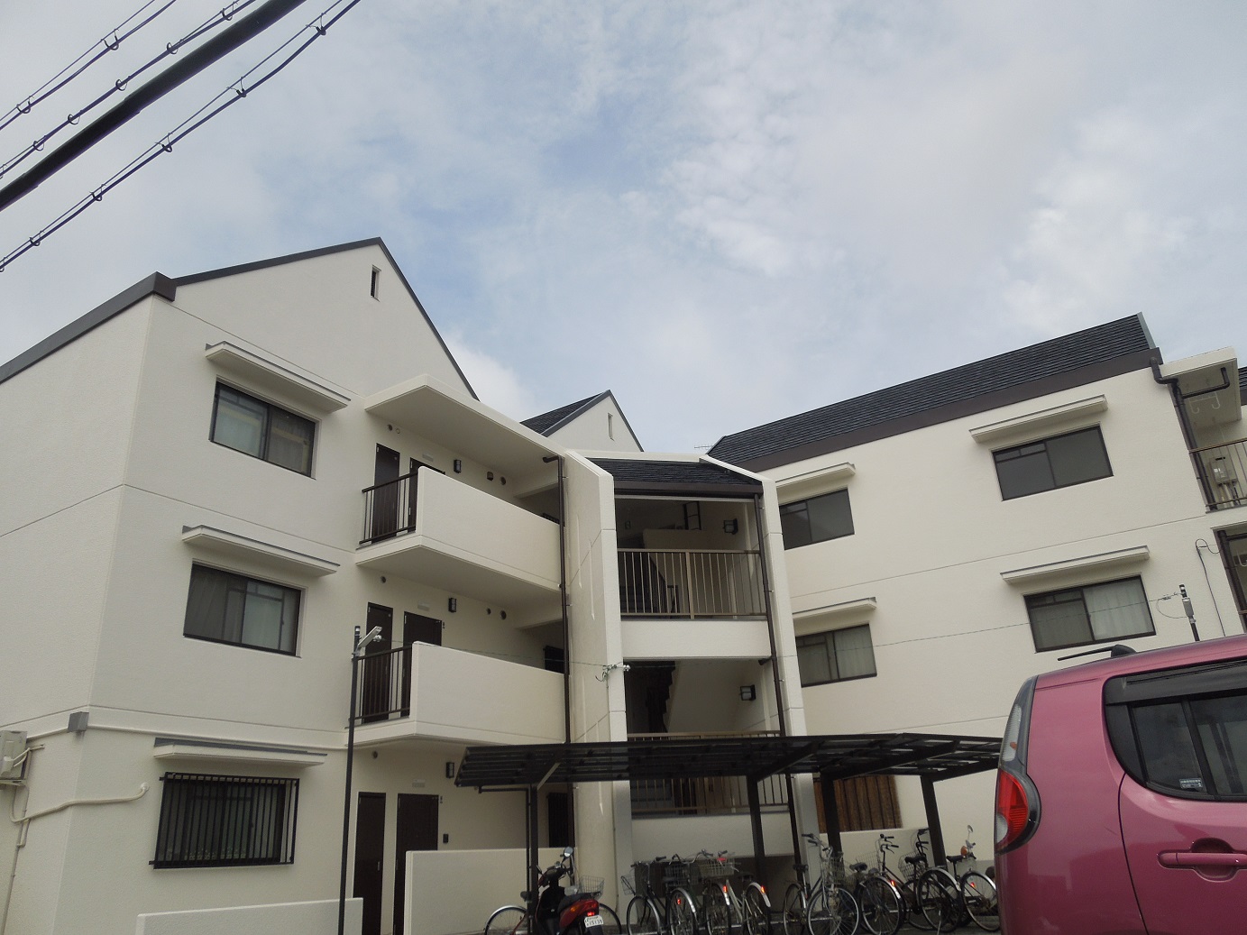 秋定マンションの外観写真