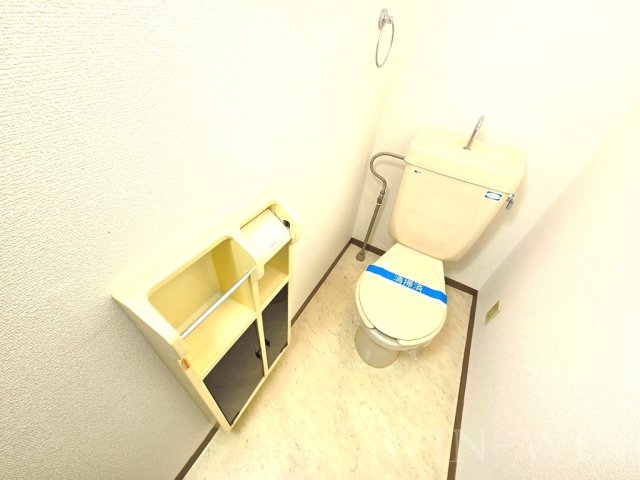 トイレ　イメージ（同建物内別部屋の写真です）