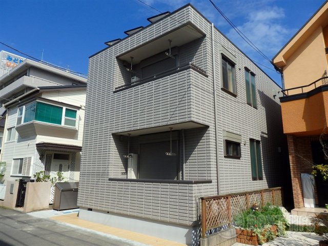 建物外観　ラナドーロの外観