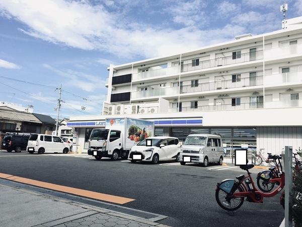 コンビニ　ローソン（コンビニ）まで145m