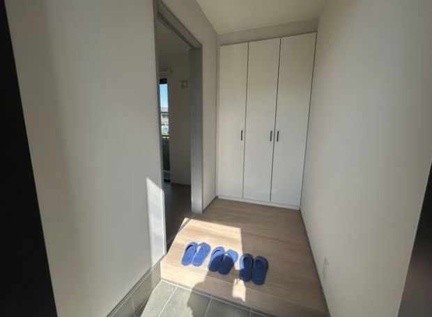 玄関　シューズボックス付きの玄関です★