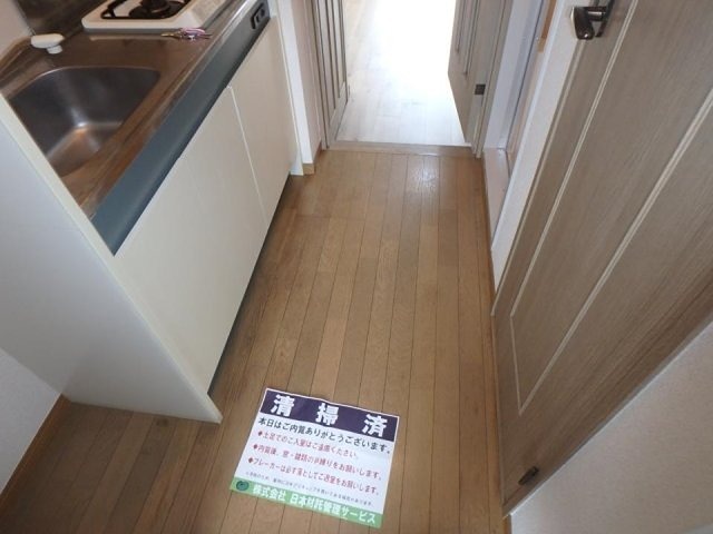 玄関　先行画像