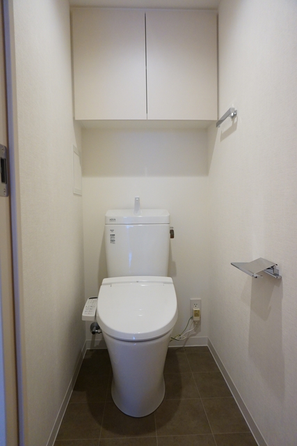 トイレ　（他号室写真になります）