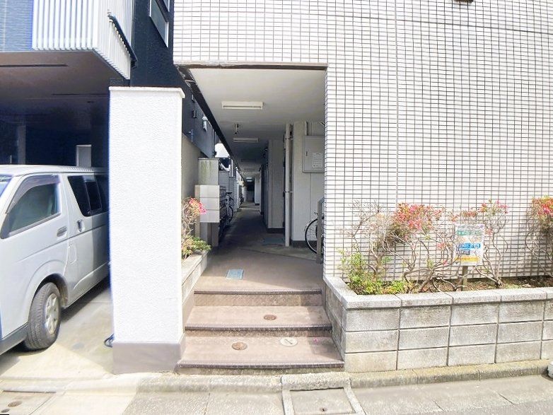 エントランス　エントランス