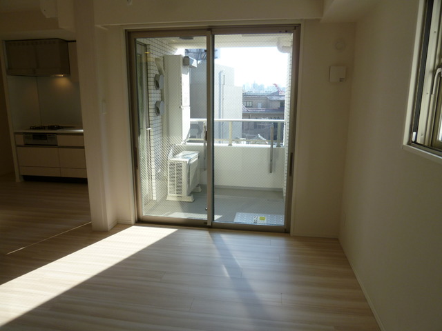 眺望　★2面採光の寝室★