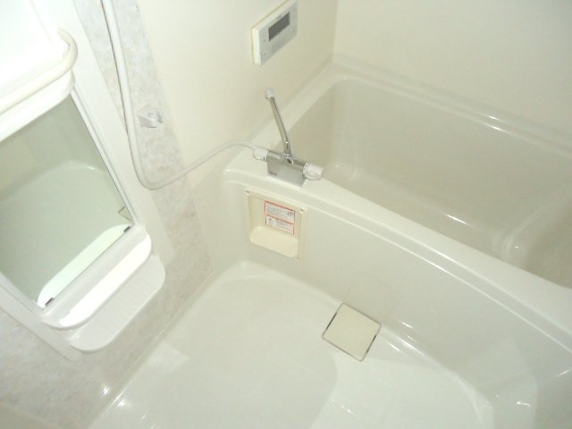 バス・シャワールーム　バス追焚付