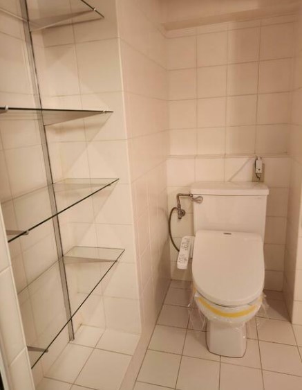 トイレ　別号室参考写真