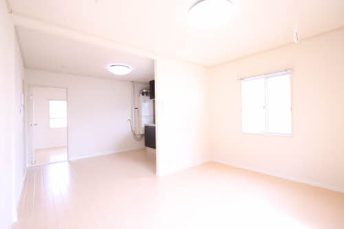 居室・リビング　広々11.2帖のリビングです♪