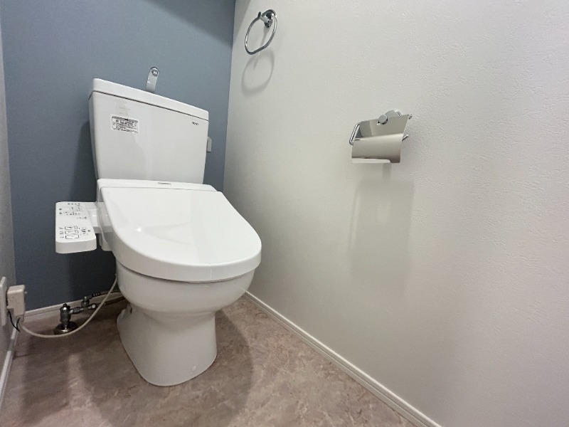 トイレ　別号室