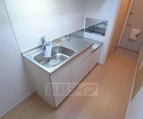 キッチン　二口ガスコンロ設置可能なキッチンです。