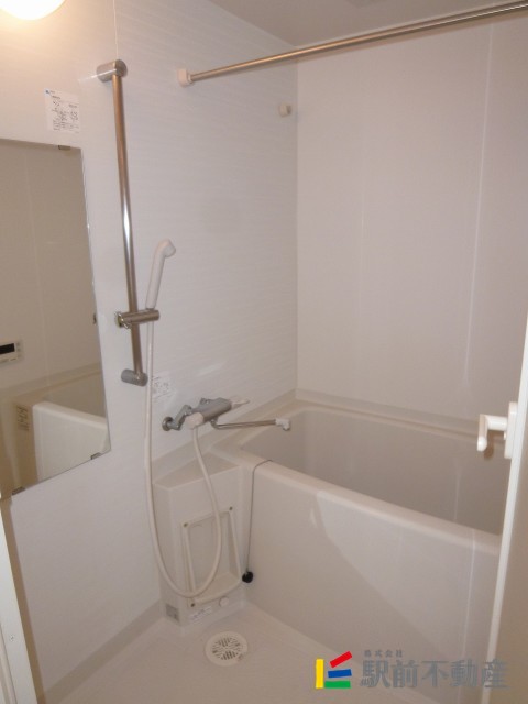 バス・シャワールーム　追焚機能付き！