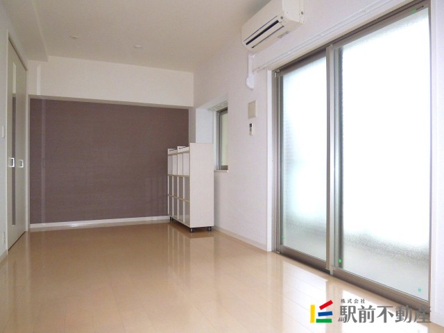 居室・リビング　日当たり良好！