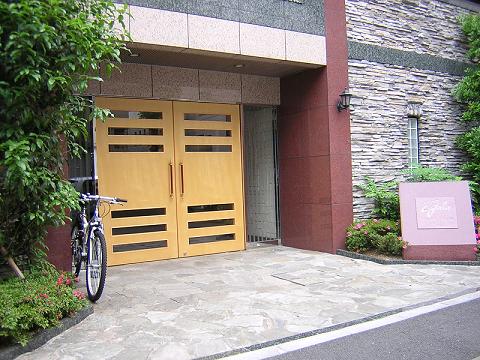 エントランス　「入口部分」