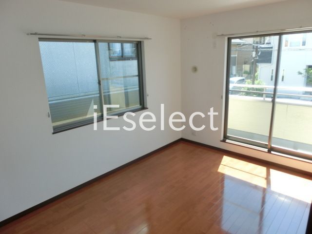 その他部屋・スペース　窓が多いと明るくて良いですね