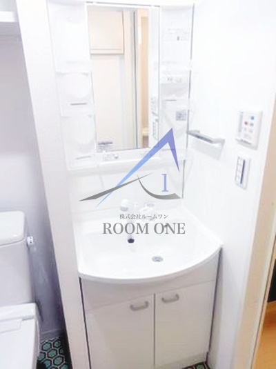 洗面設備　洗面台です。