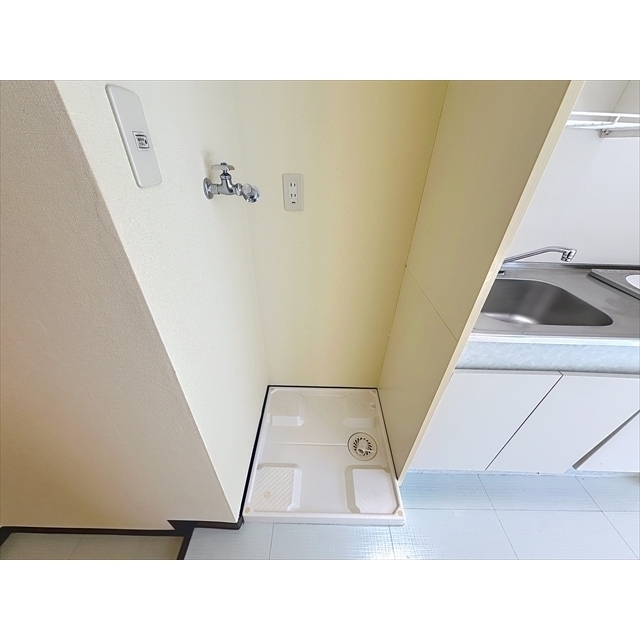 その他部屋・スペース　洗濯機はキッチン横に置けます