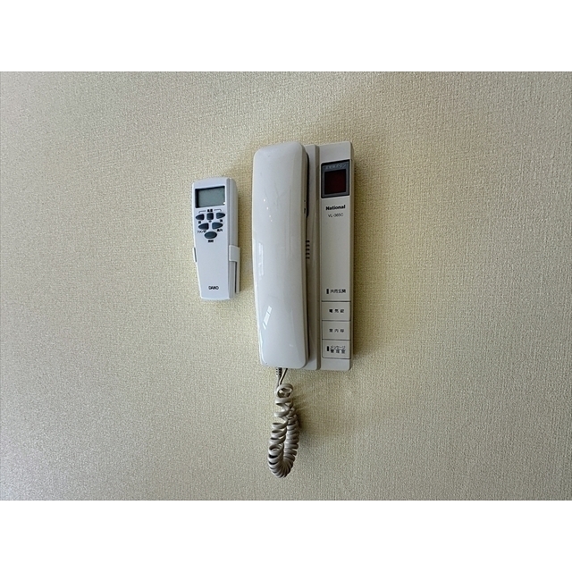 セキュリティ　来客を受け付けオートロックを解錠します