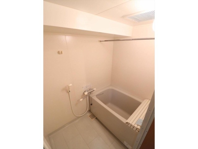 バス・シャワールーム　浴室乾燥機付き