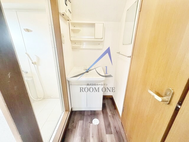 洗面設備　独立洗面台です。