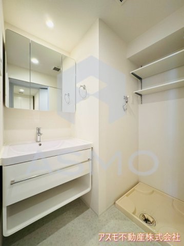 洗面設備　同マンション別部屋参考写真