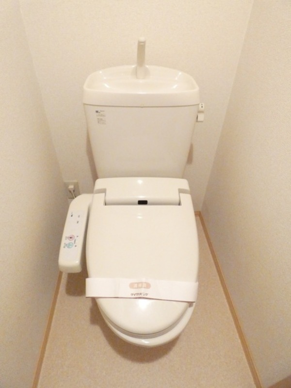 トイレ　図面と現状に相違がある場合には現状を優先