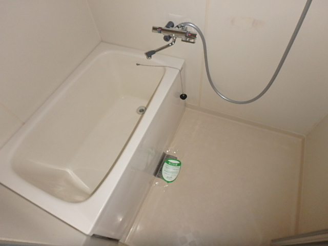 バス・シャワールーム　洗い場も広々のバスルーム。