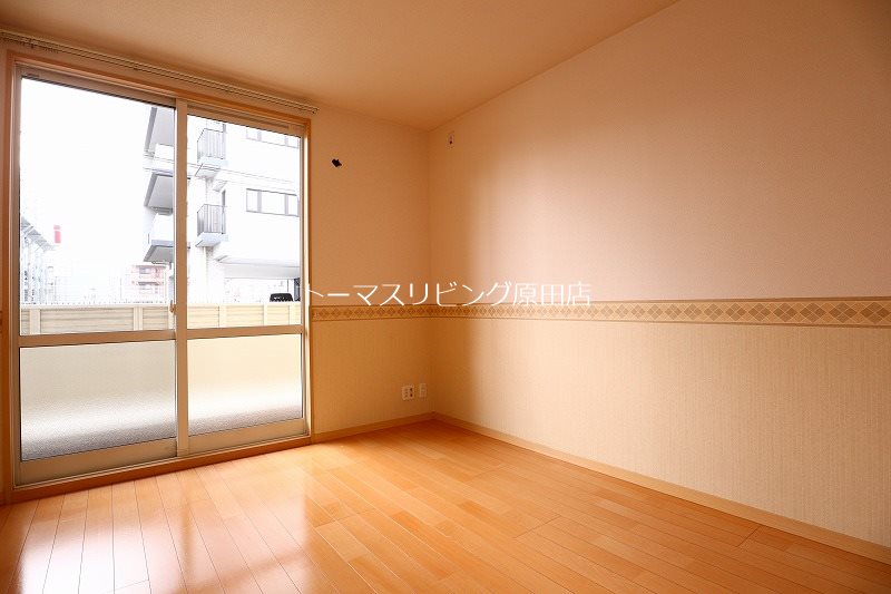 居室・リビング　B102号室写真