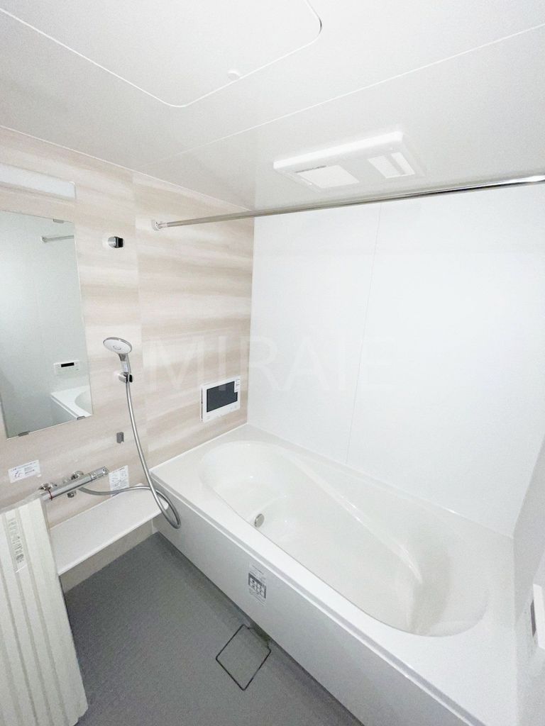 バス・シャワールーム　バス