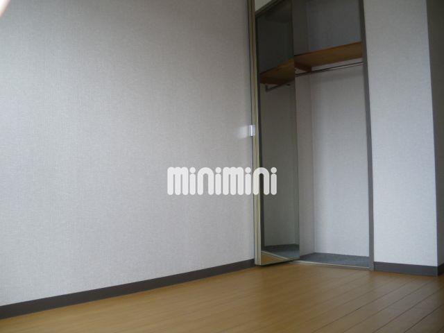 居室・リビング　洋間