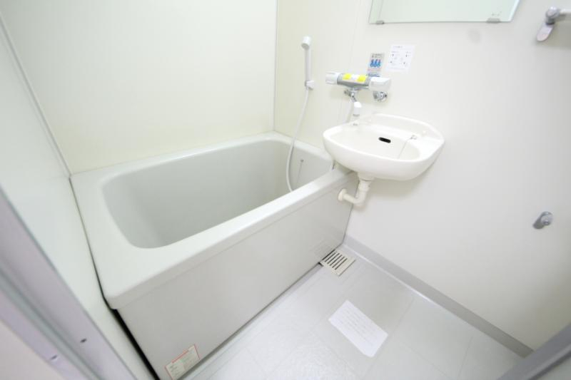 バス・シャワールーム　ゆったり過ごせるお風呂です