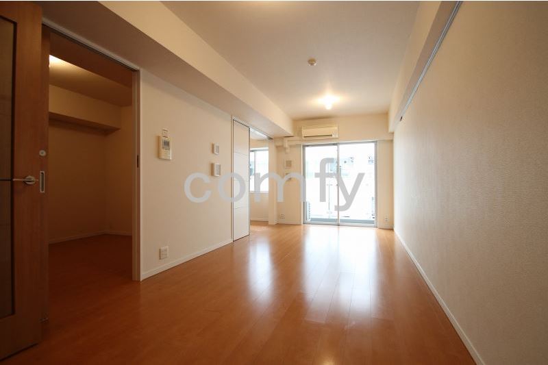 居室・リビング　開放感のあるリビングダイニング