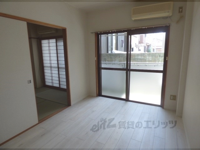 居室・リビング　居室