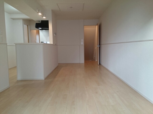 居室・リビング　別号室の画像です。ご参考下さい