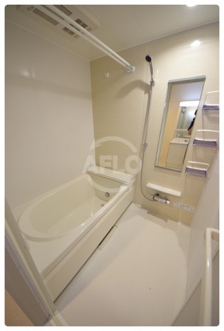 バス・シャワールーム　ヘーベルメゾン今里　浴室