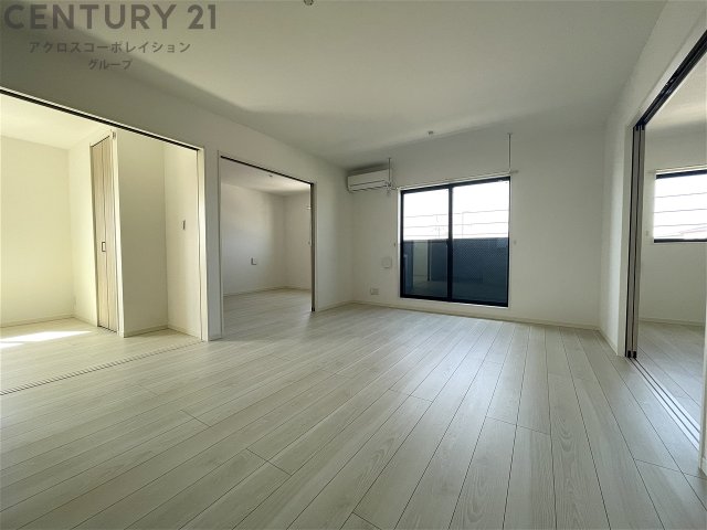 居室・リビング　ゆったり過ごせる居間です